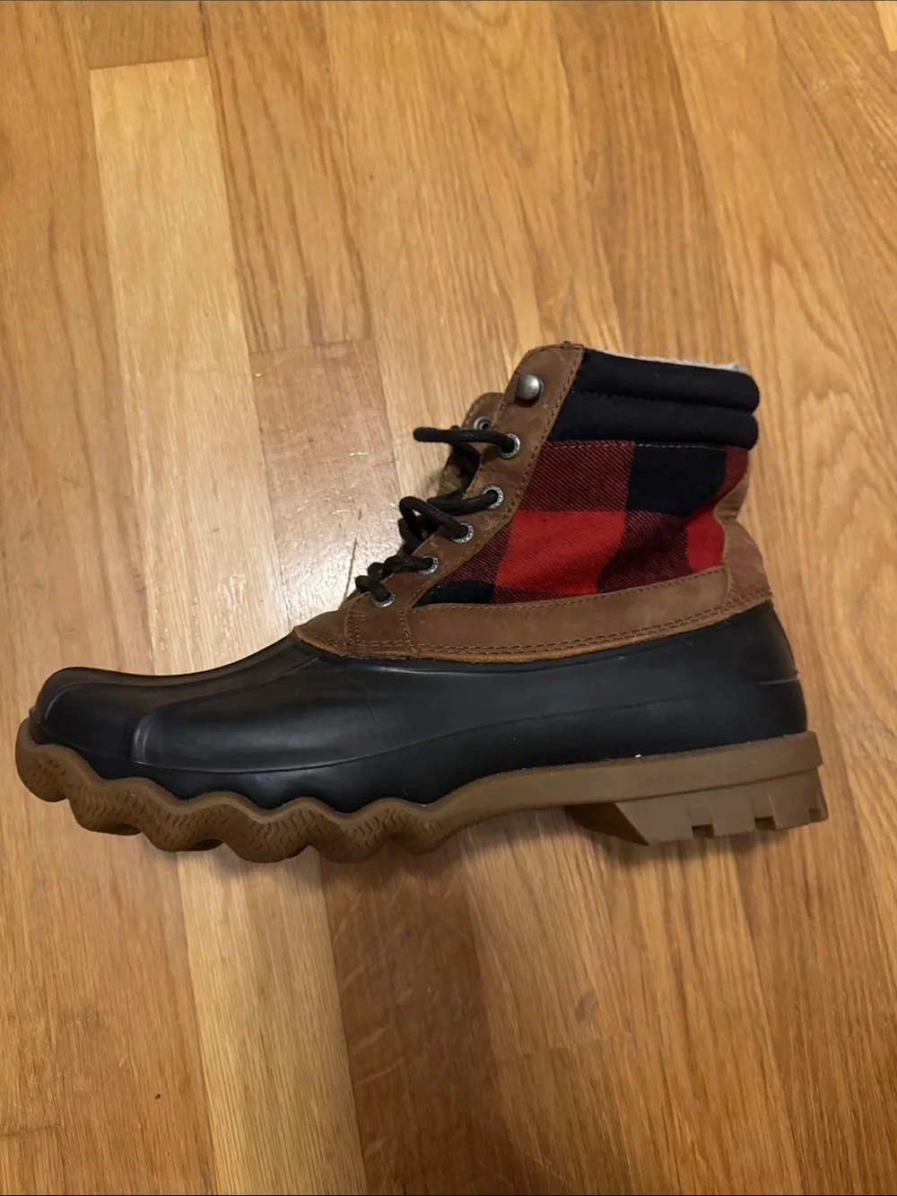Sperry Red Check Buffalo Plaid Leather & Black Rubber Lace-Up Winter Duck Boots